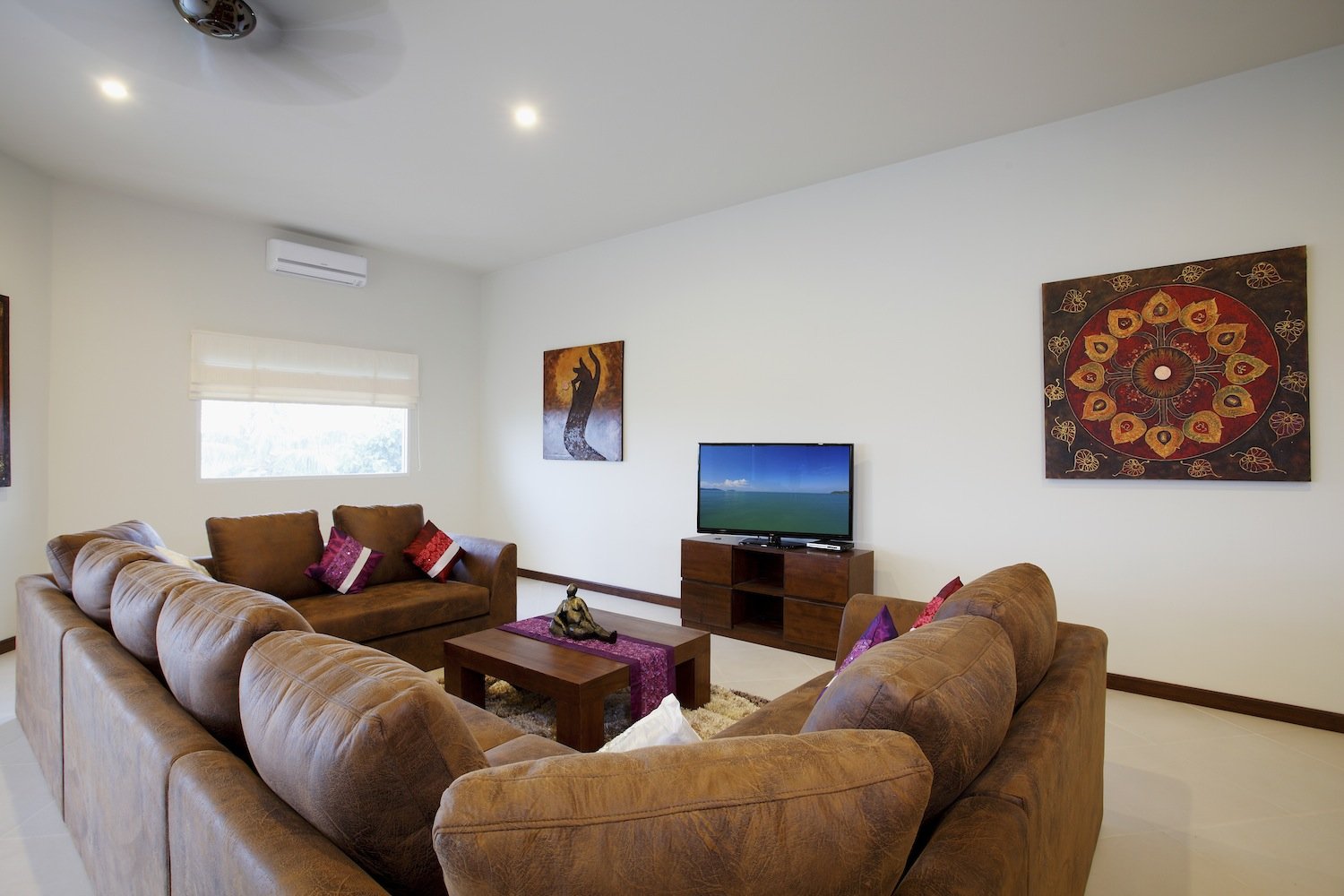 Property image - full photo 29
