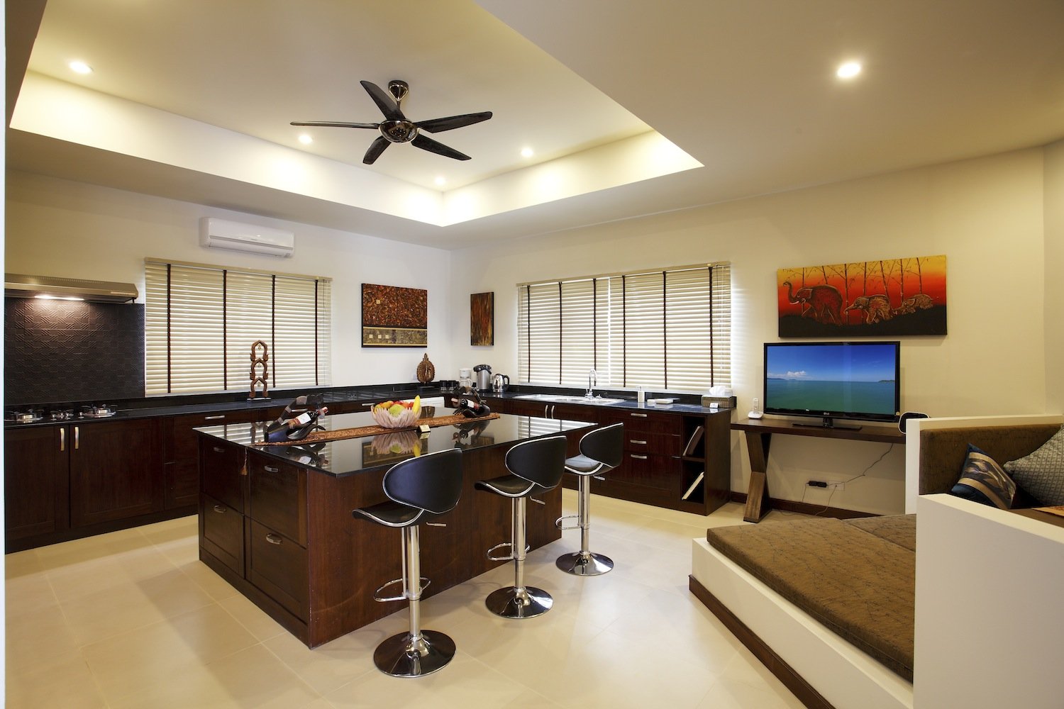 Property image - full photo 34