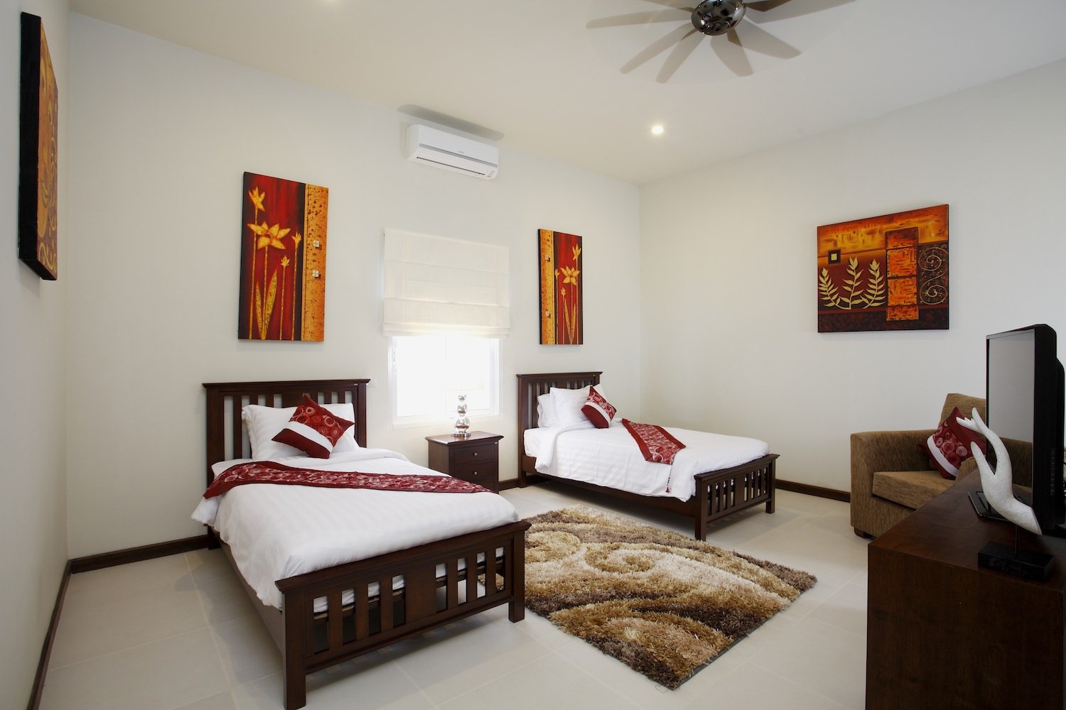 Property image - full photo 19