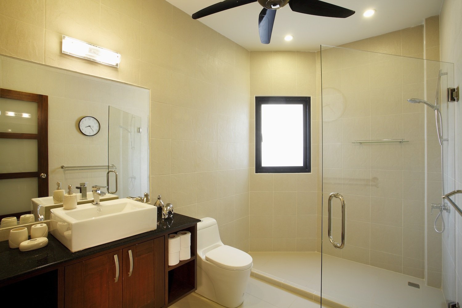 Property image - full photo 6