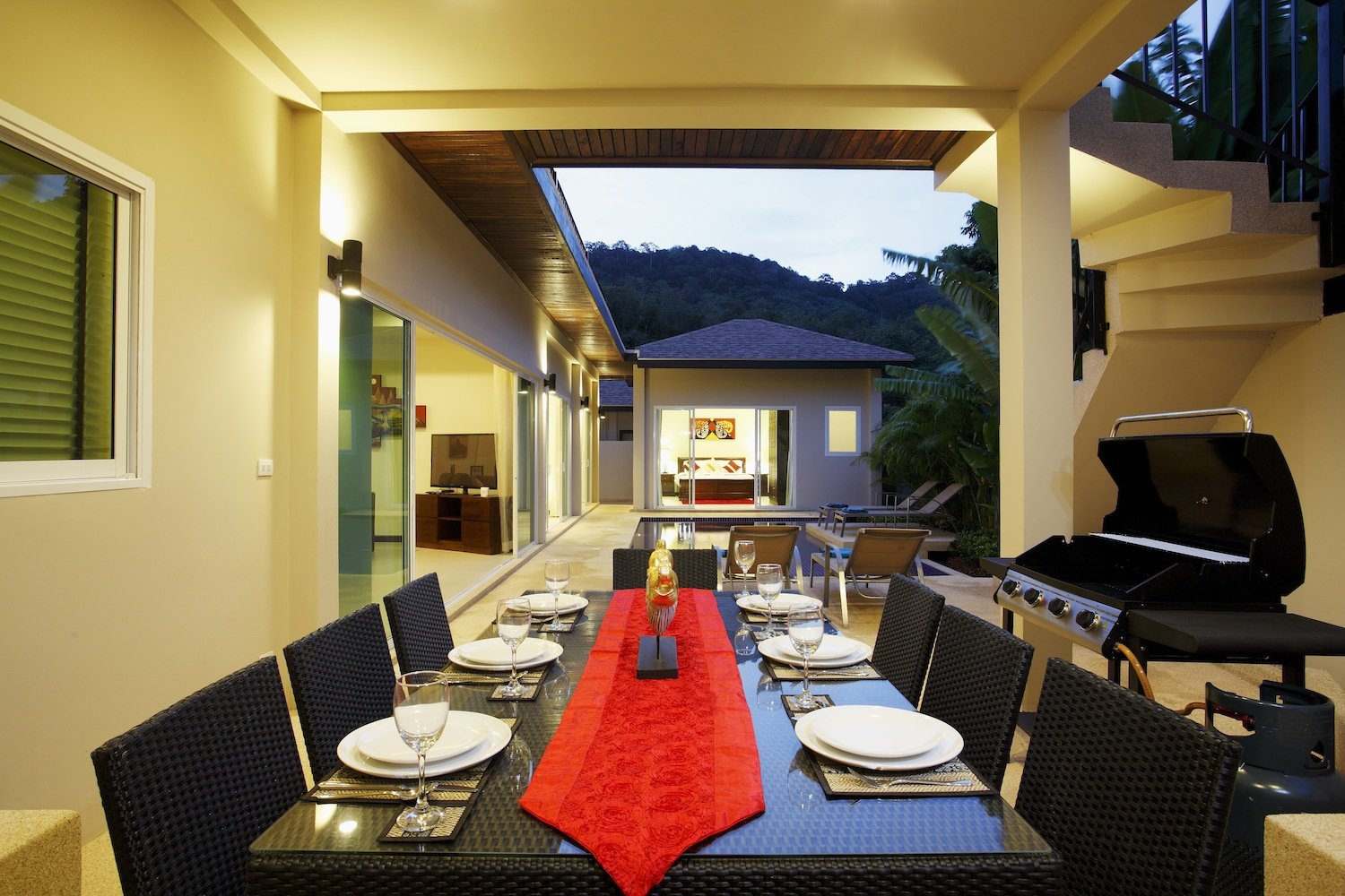 Property image - full photo 4