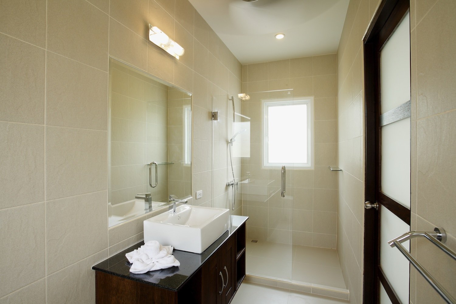 Property image - full photo 14