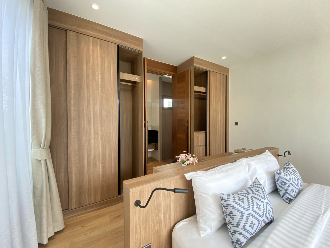 Property image - full photo 13