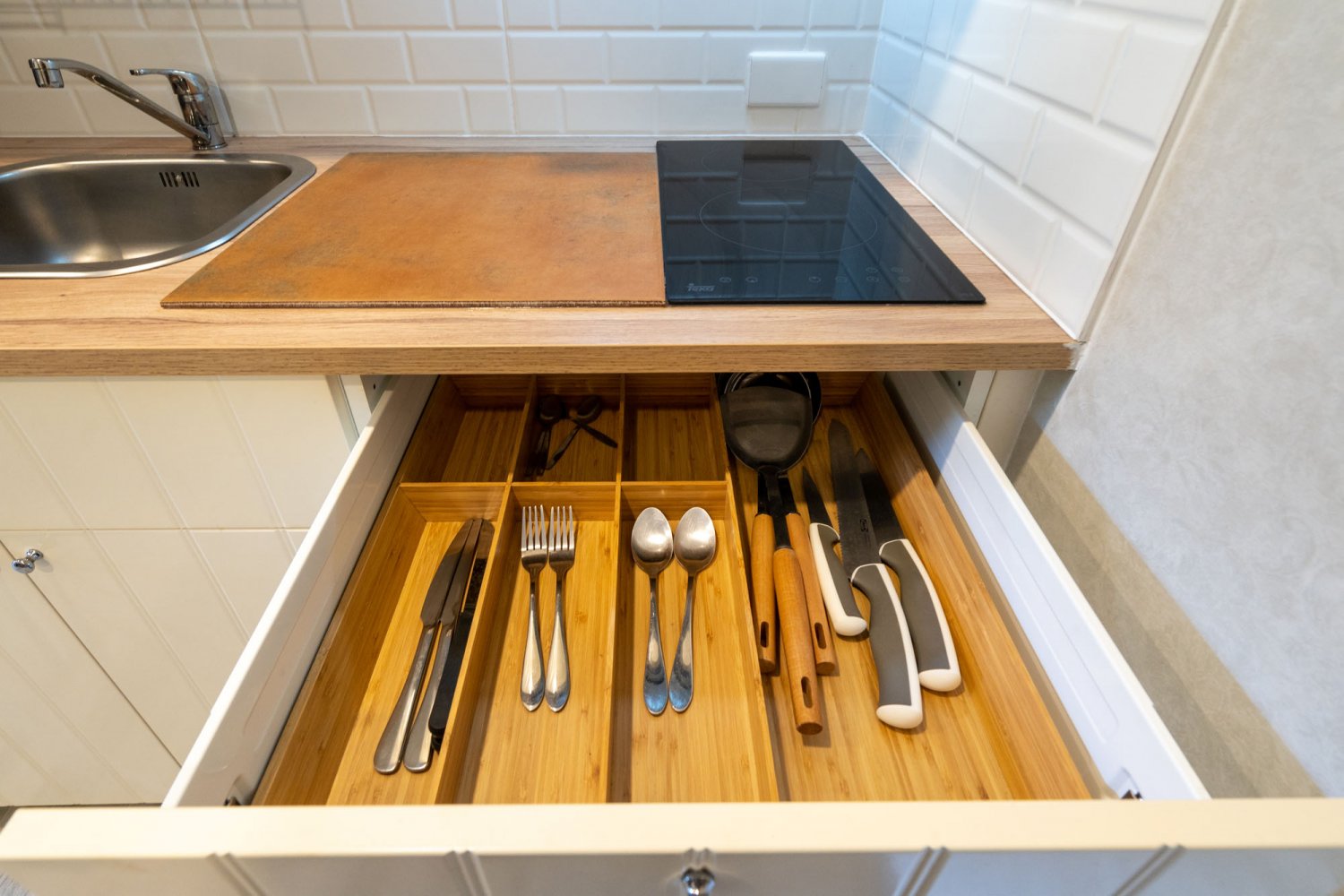Property image - full photo 9