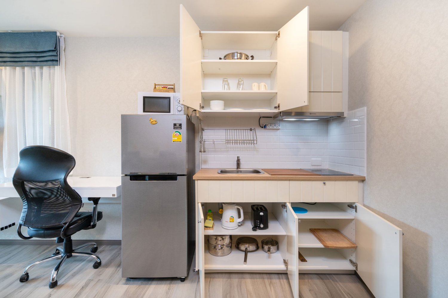 Property image - full photo 23