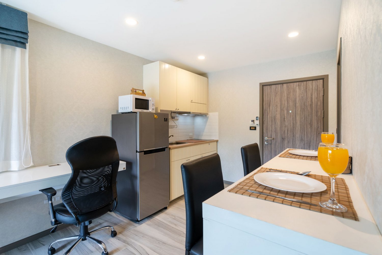 Property image - full photo 6
