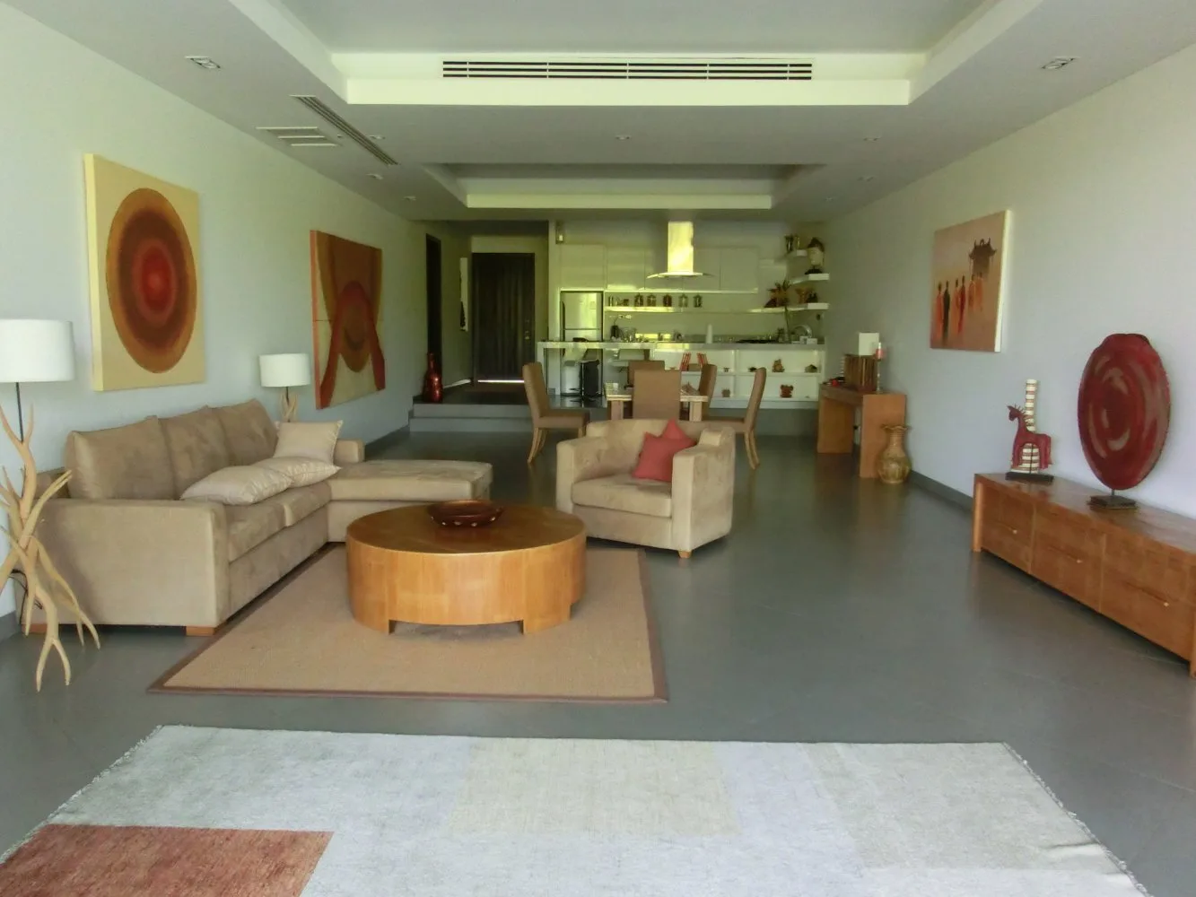Property image - full photo 3