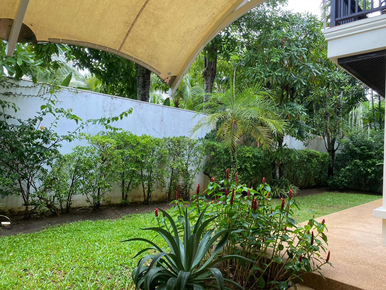 Property image - full photo 16