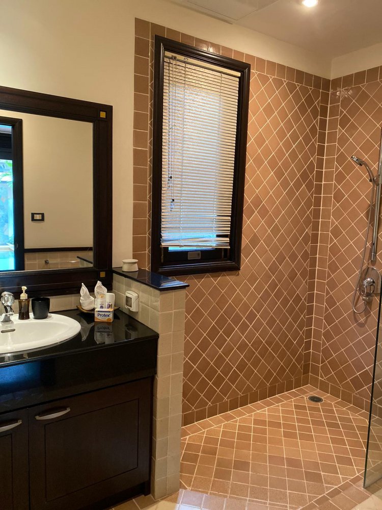 Property image - full photo 25