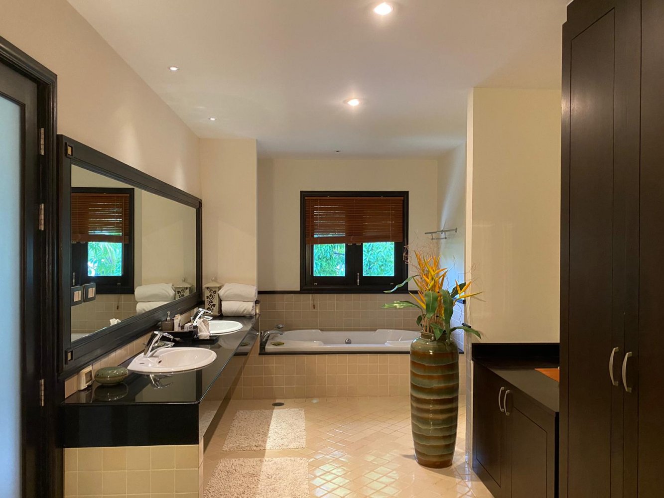 Property image - full photo 21
