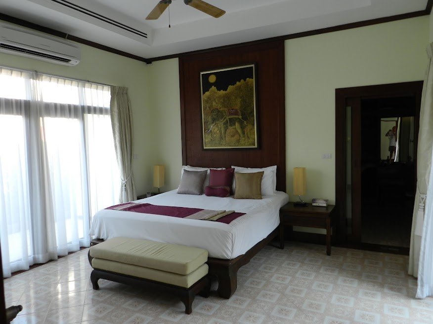 Property image - full photo 15
