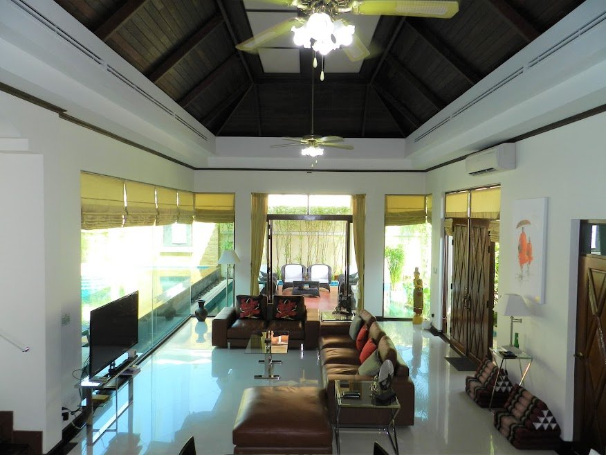Property image - full photo 16