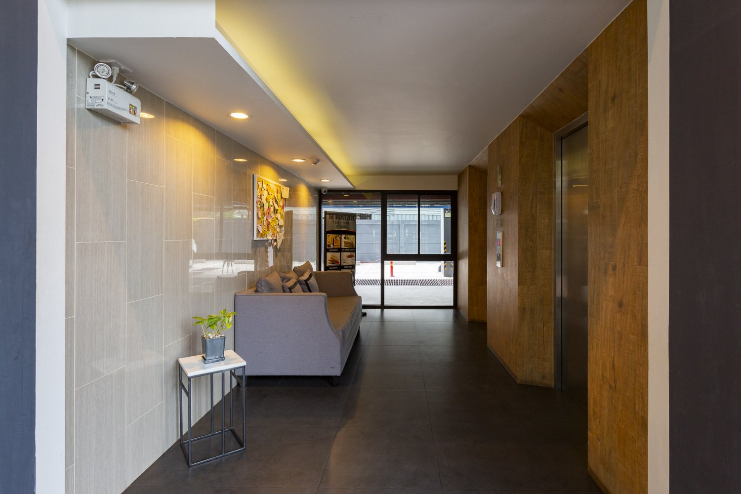 Property image - full photo 8