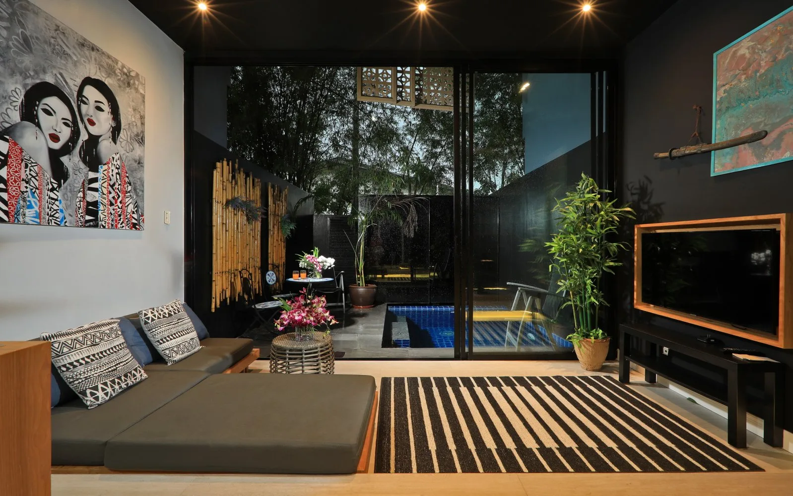 Property image - full photo 5