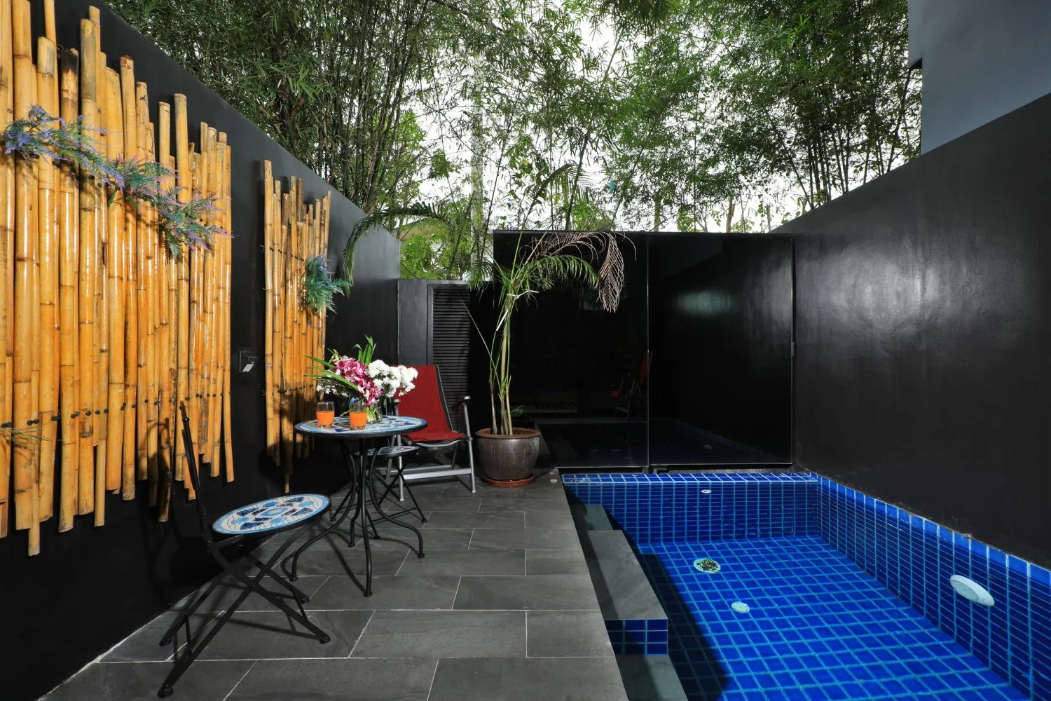 Property image - full photo 18