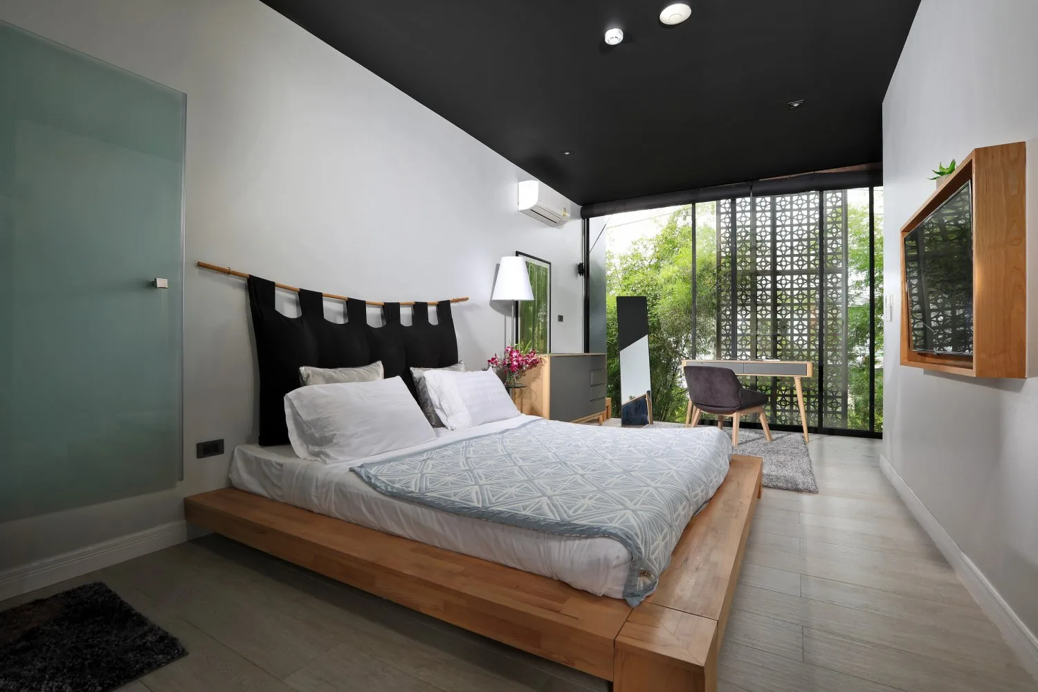 Property image - full photo 13