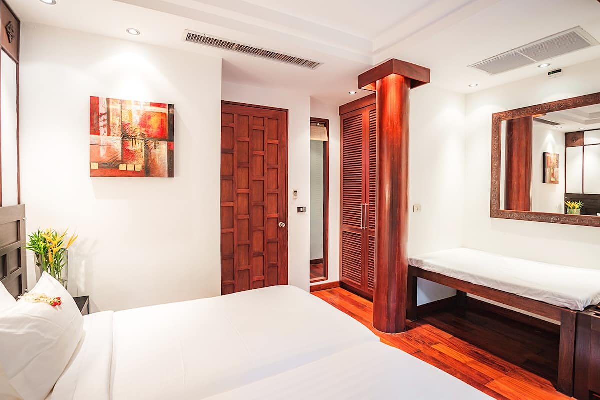 Property image - full photo 10