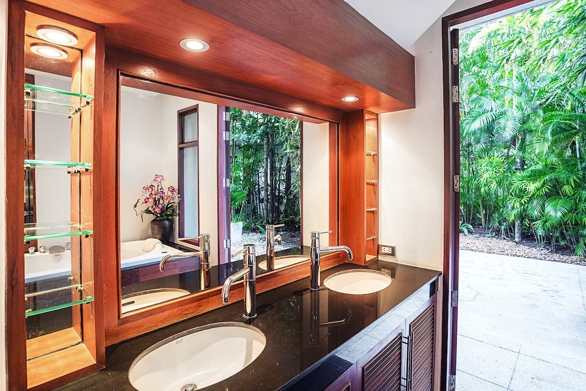 Property image - full photo 14