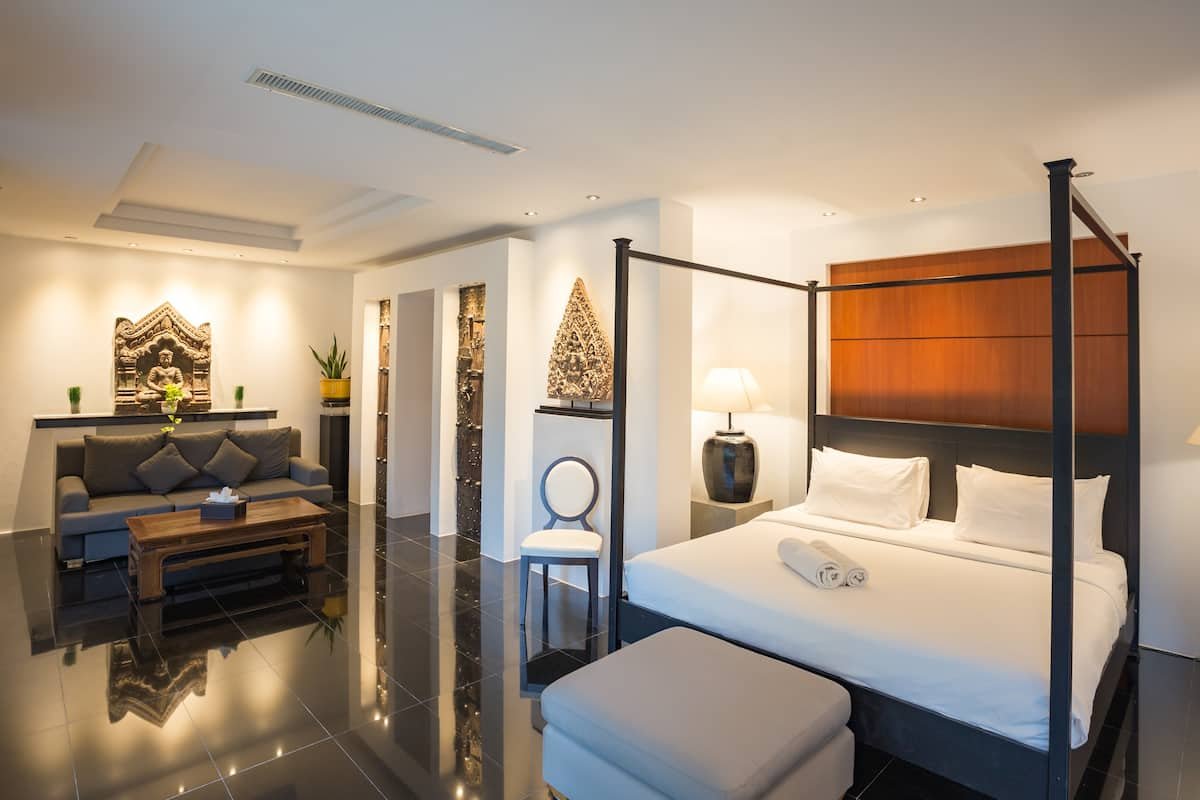Property image - full photo 6
