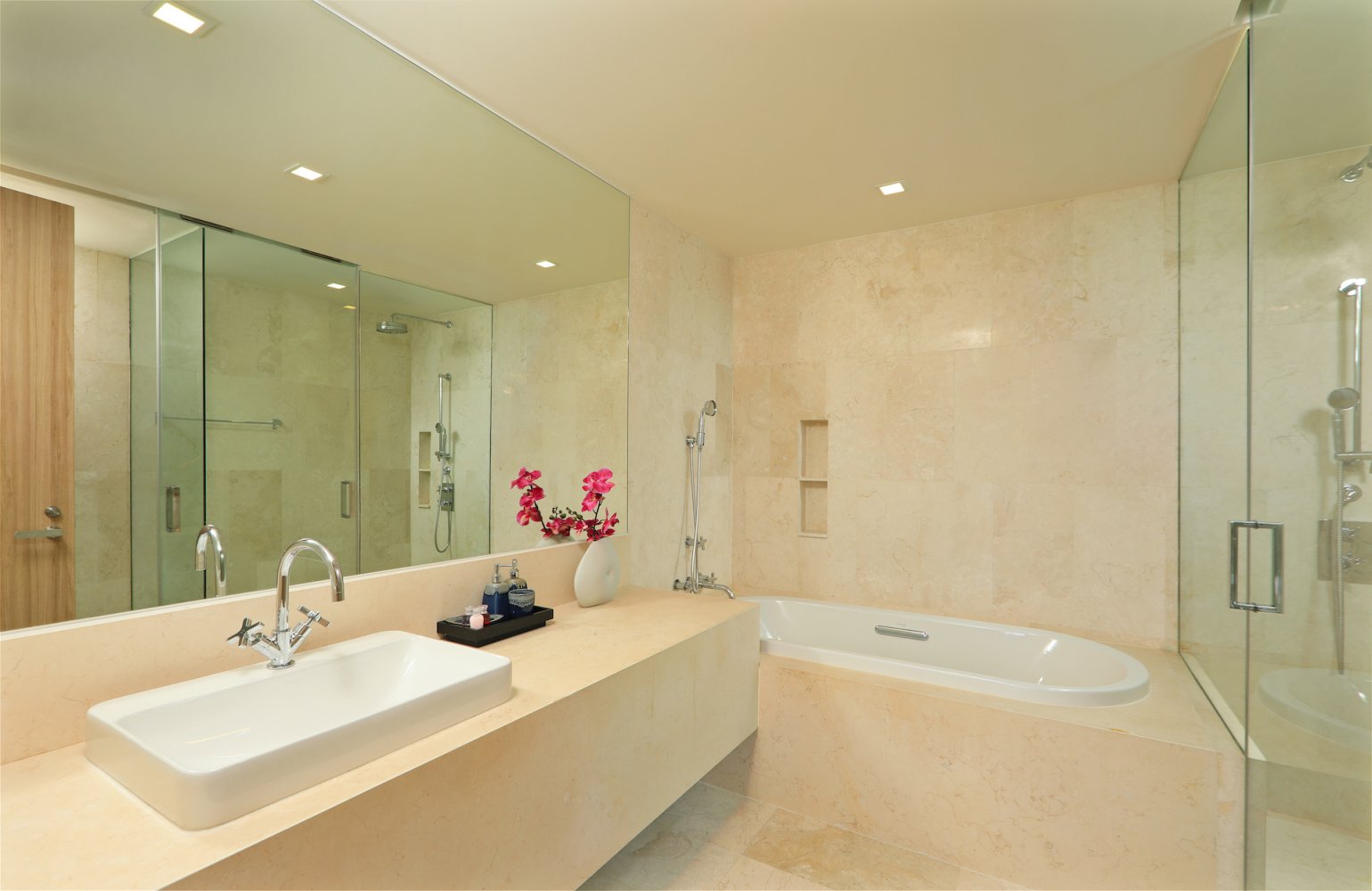 Property image - full photo 13