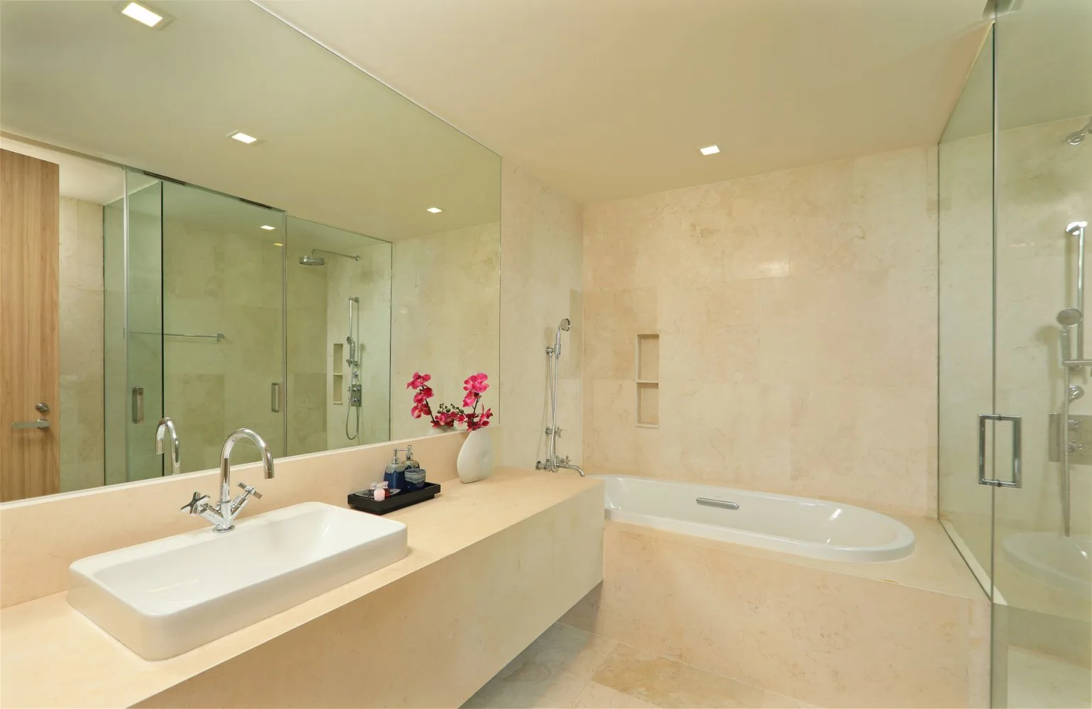 Property image - full photo 13