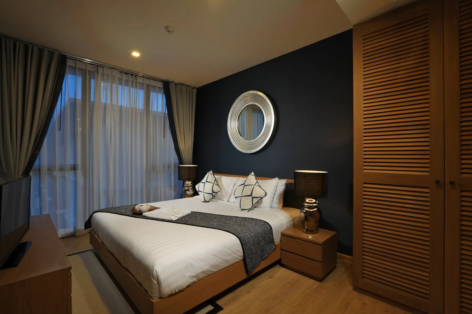 Property image - full photo 4