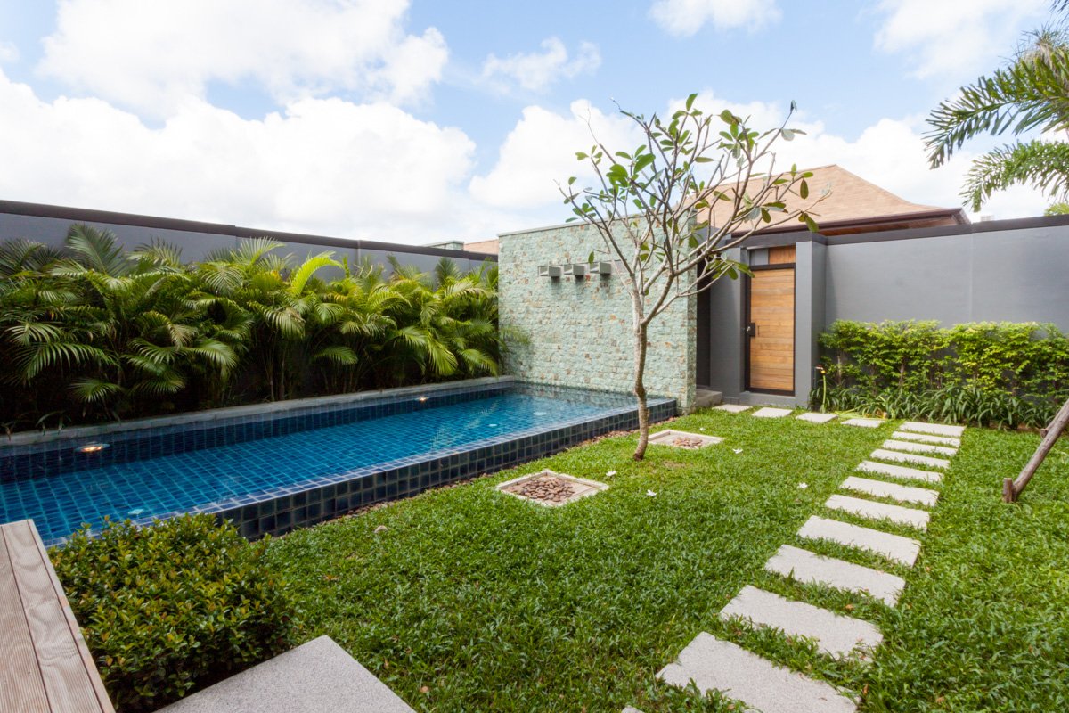 Property image - full photo 2