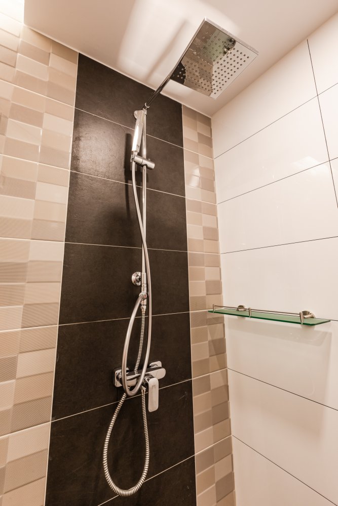 Property image - full photo 34