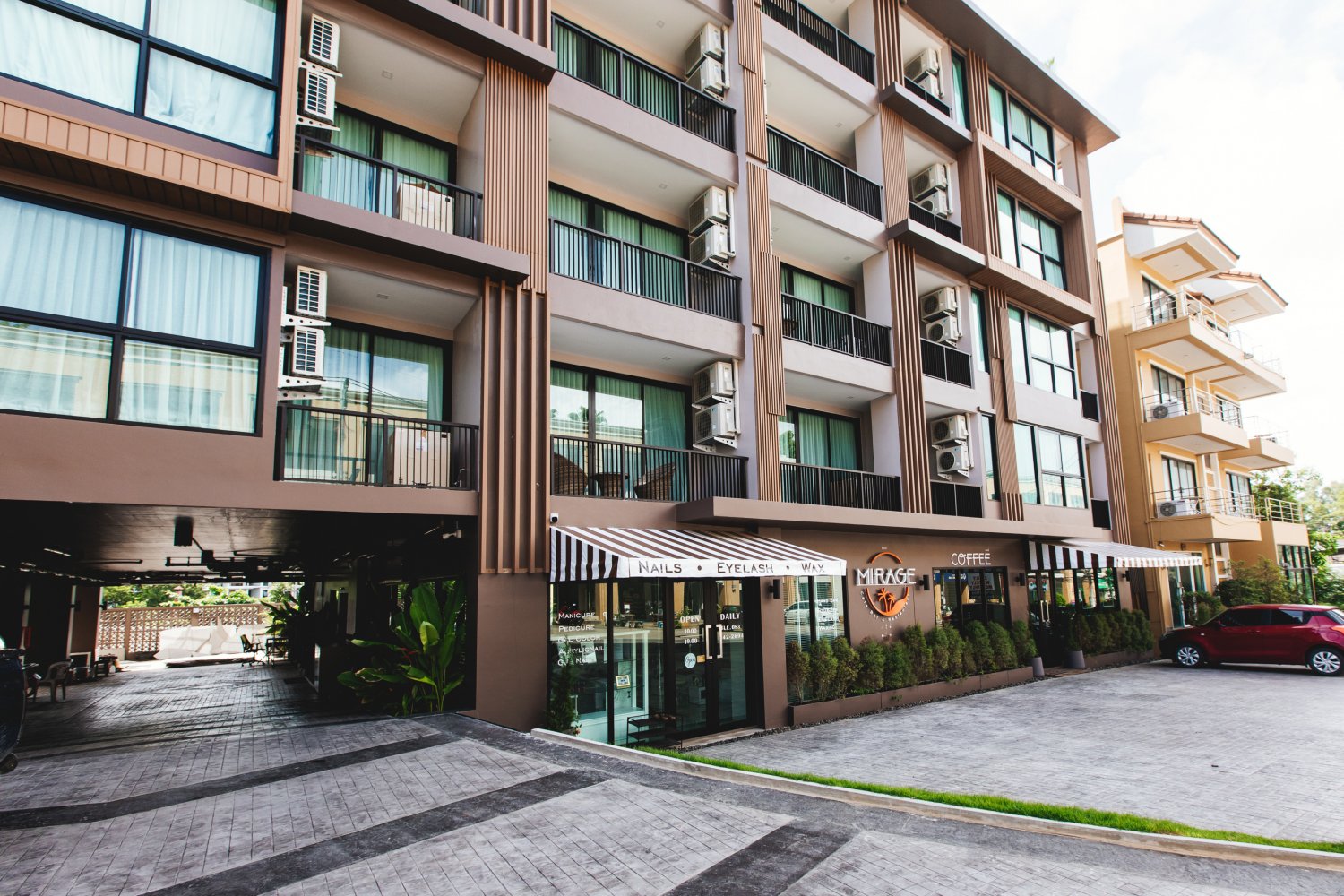 Property image - full photo 3