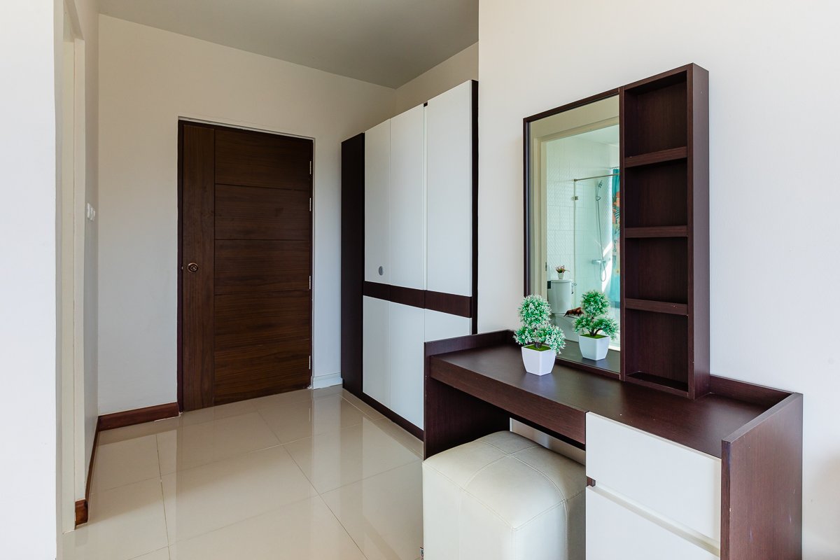 Property image - full photo 37