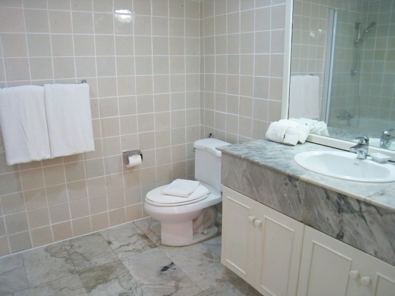 Property image - full photo 13
