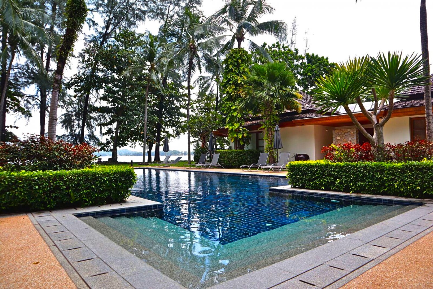 Property image - full photo 16