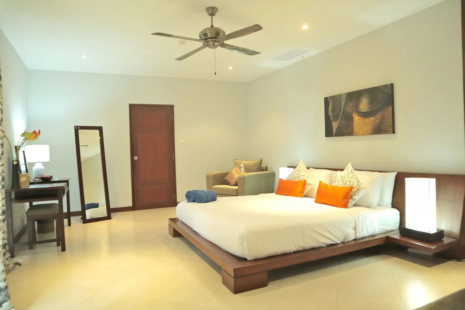 Property image - full photo 5