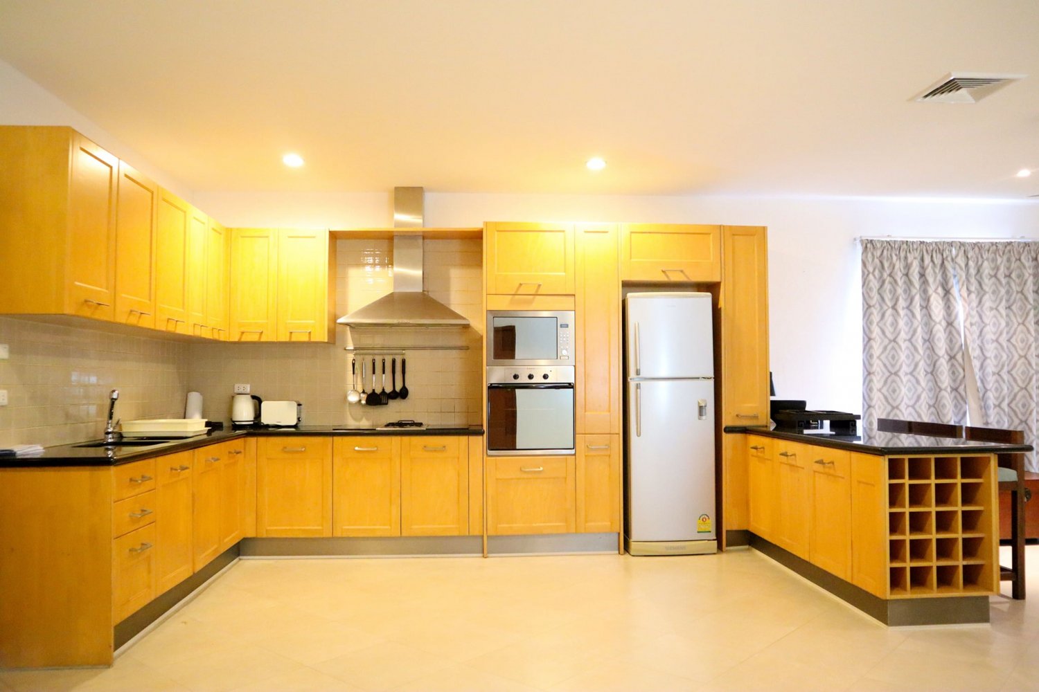 Property image - full photo 8