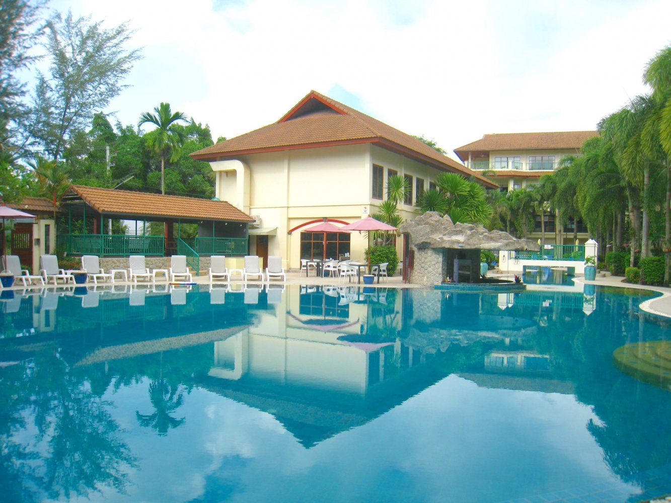 Property image - full photo 4