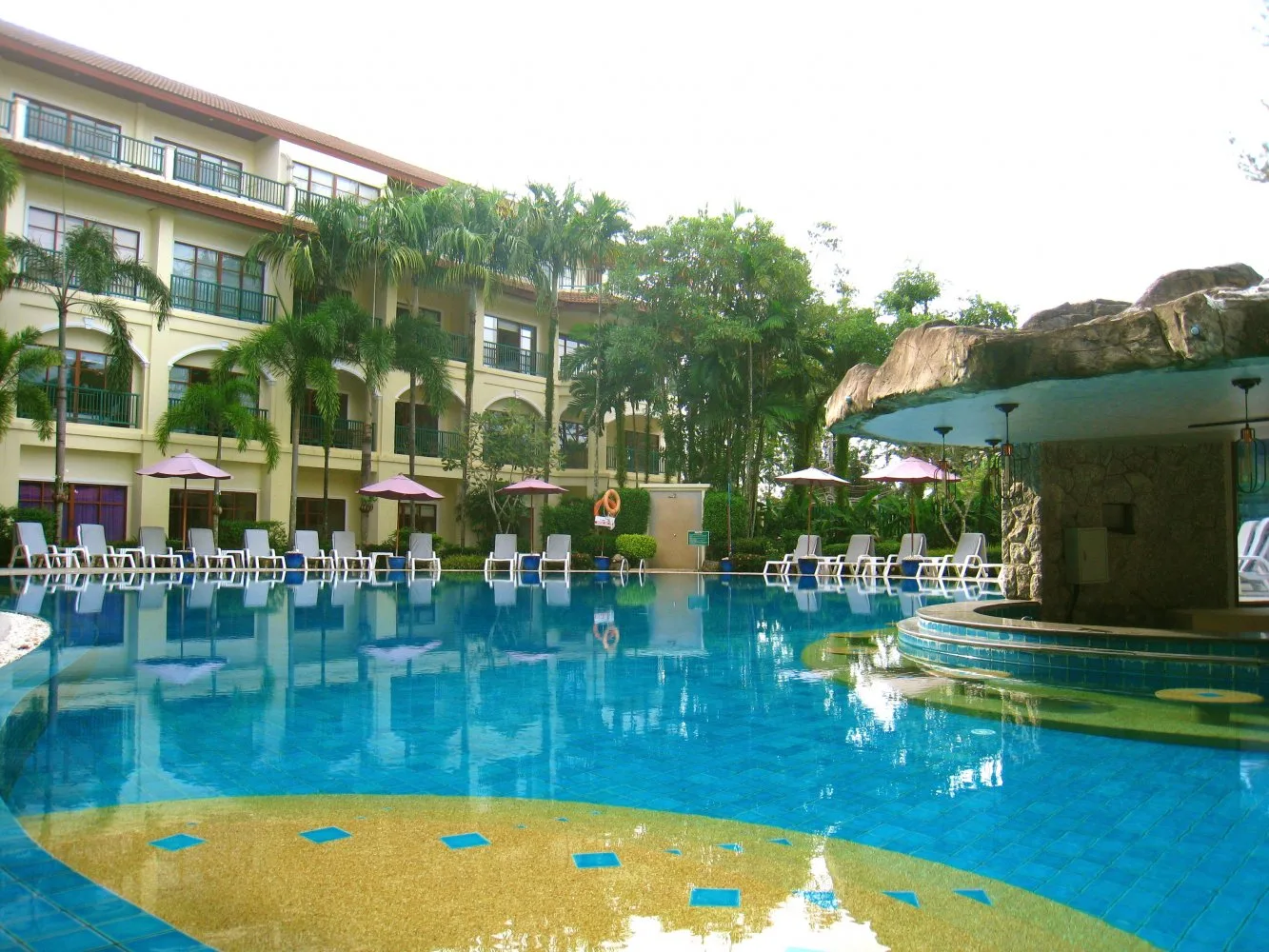 Property image - full photo 1