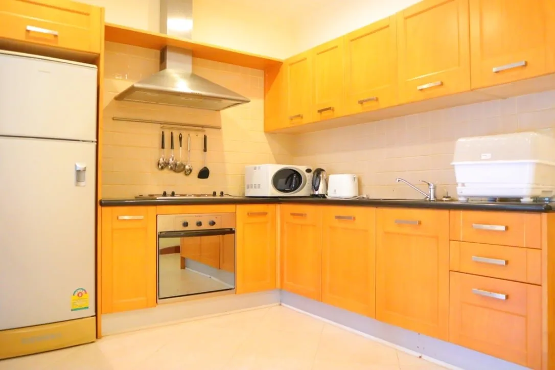 Property image - full photo 9