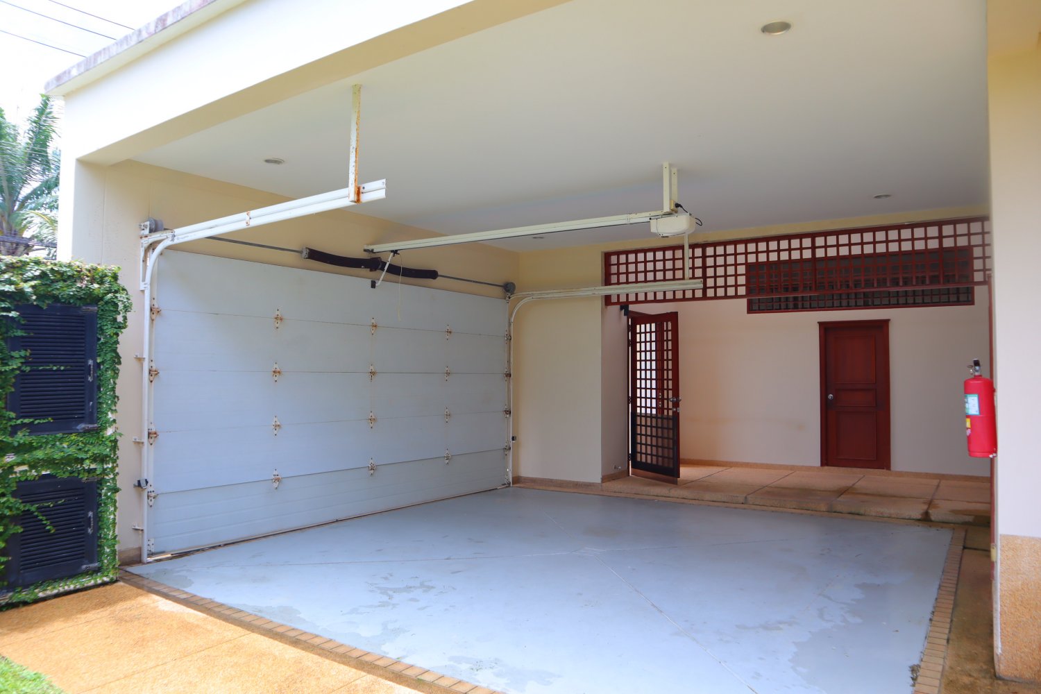 Property image - full photo 20