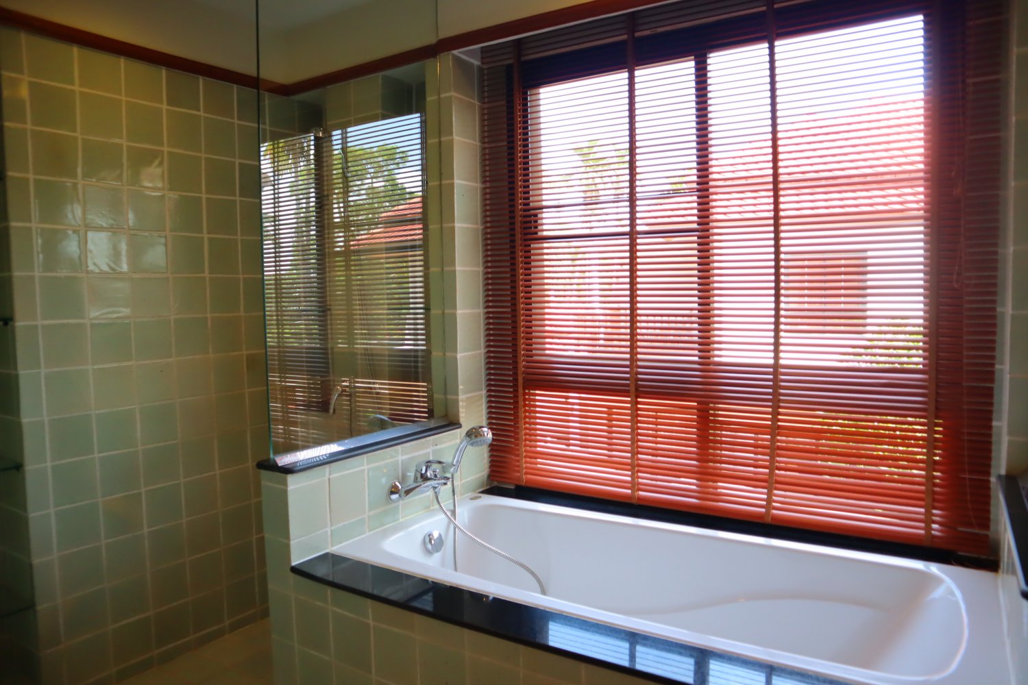 Property image - full photo 8