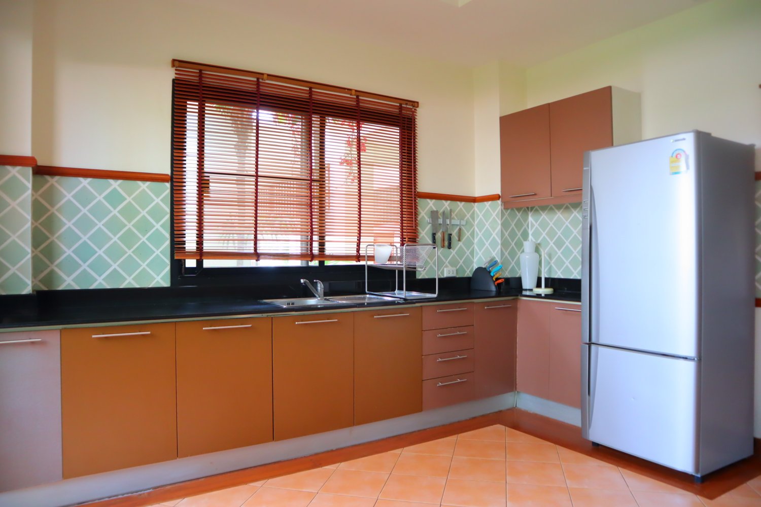 Property image - full photo 11