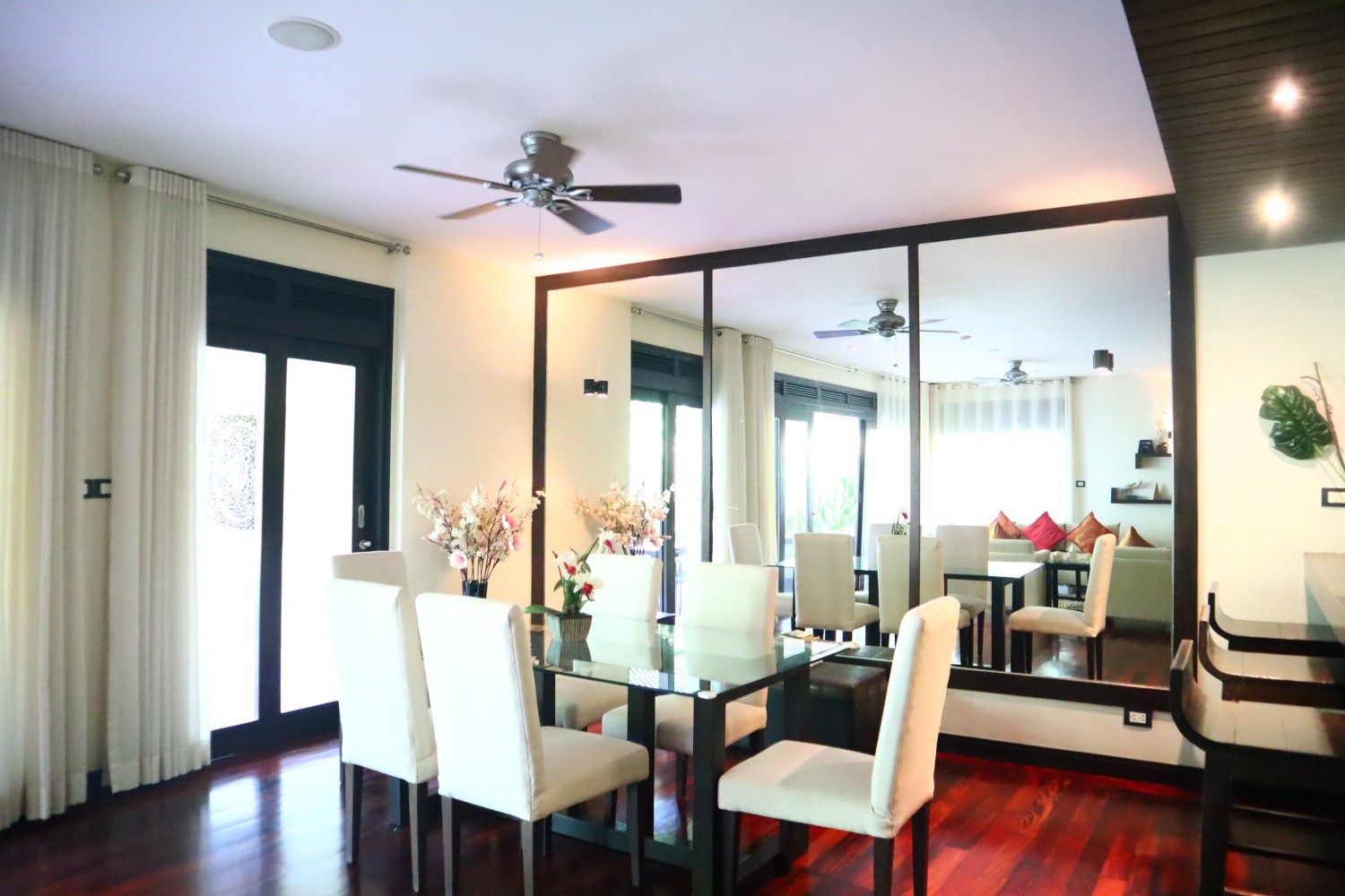 Property image - full photo 6