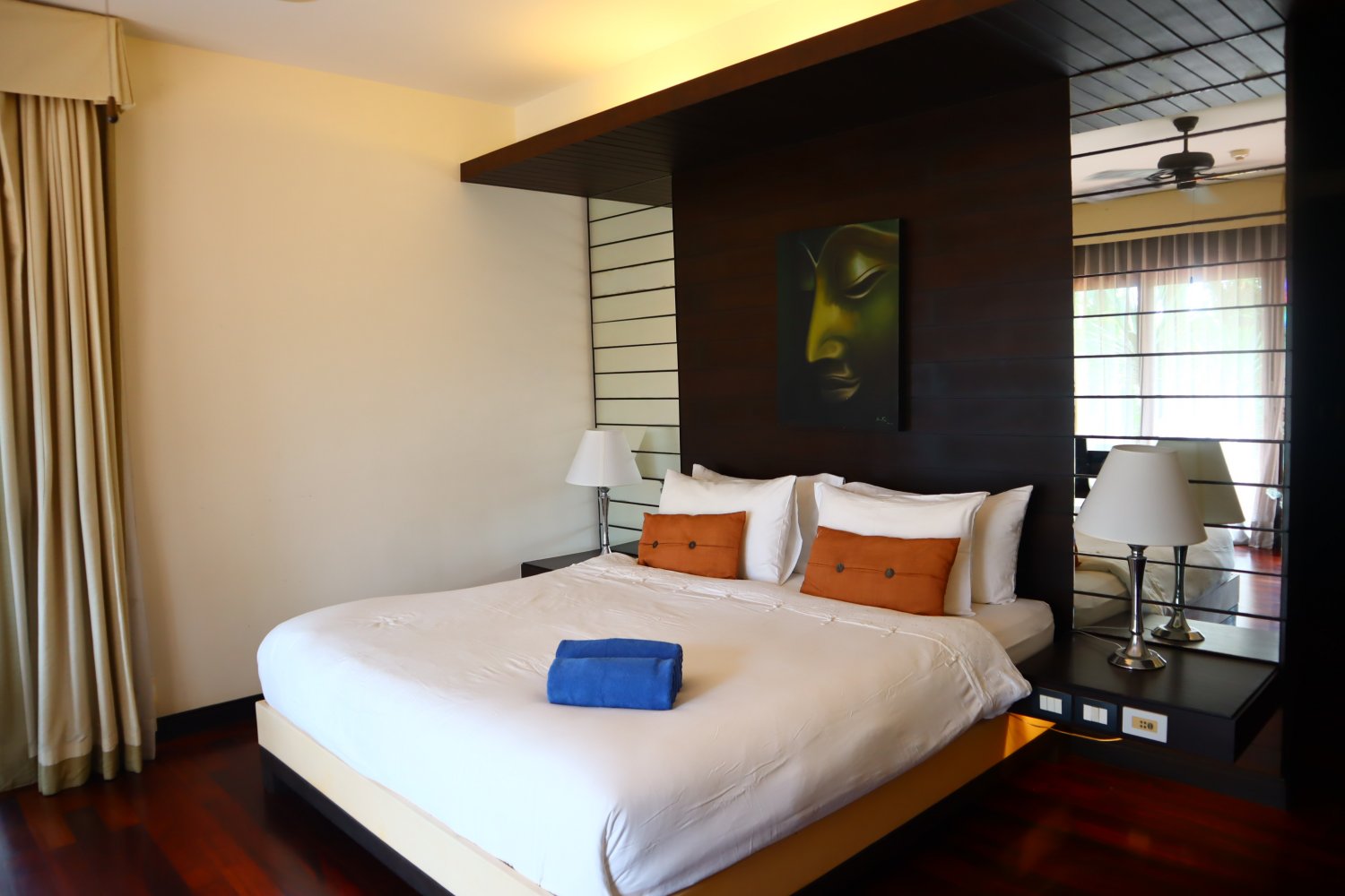 Property image - full photo 8