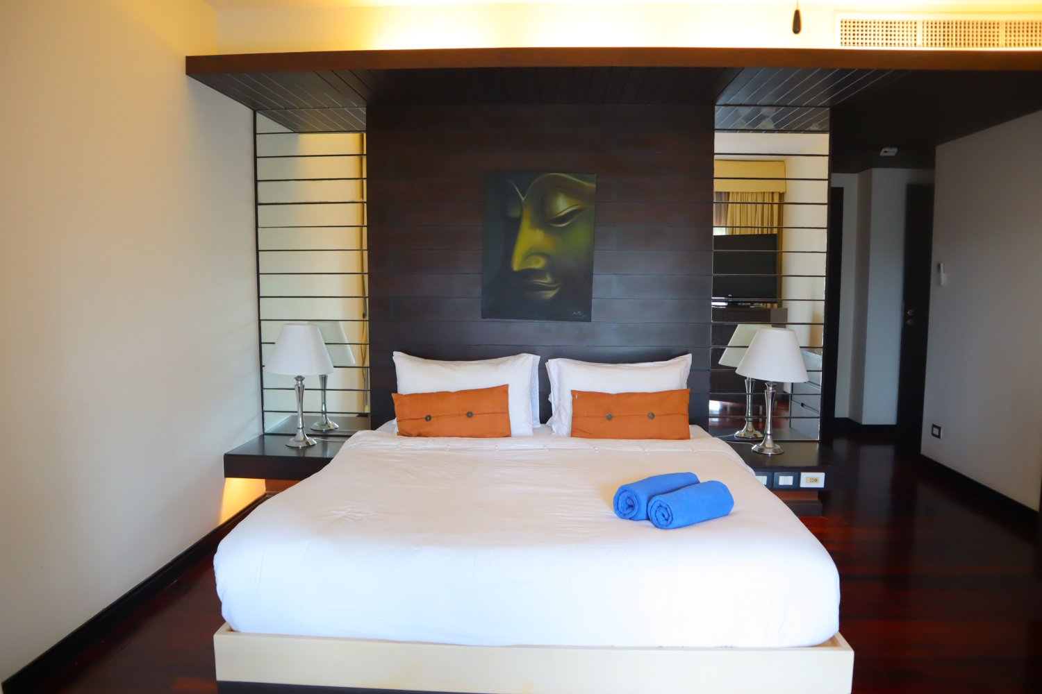 Property image - full photo 12