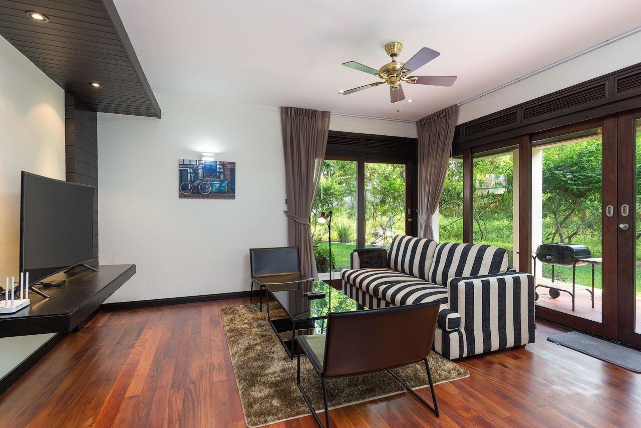 Property image - full photo 4