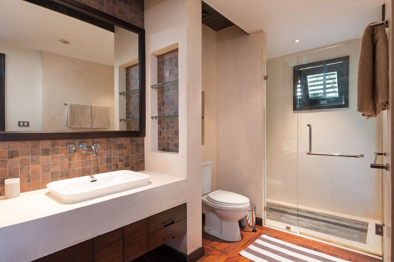 Property image - full photo 10
