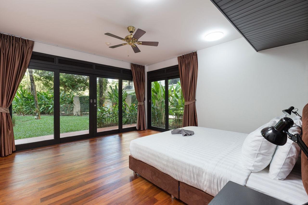 Property image - full photo 6