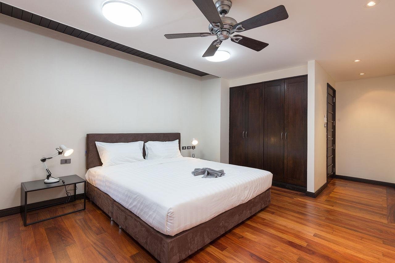 Property image - full photo 8
