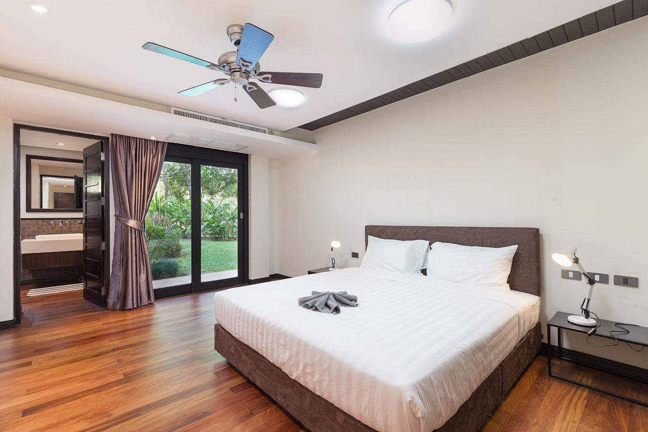Property image - full photo 13