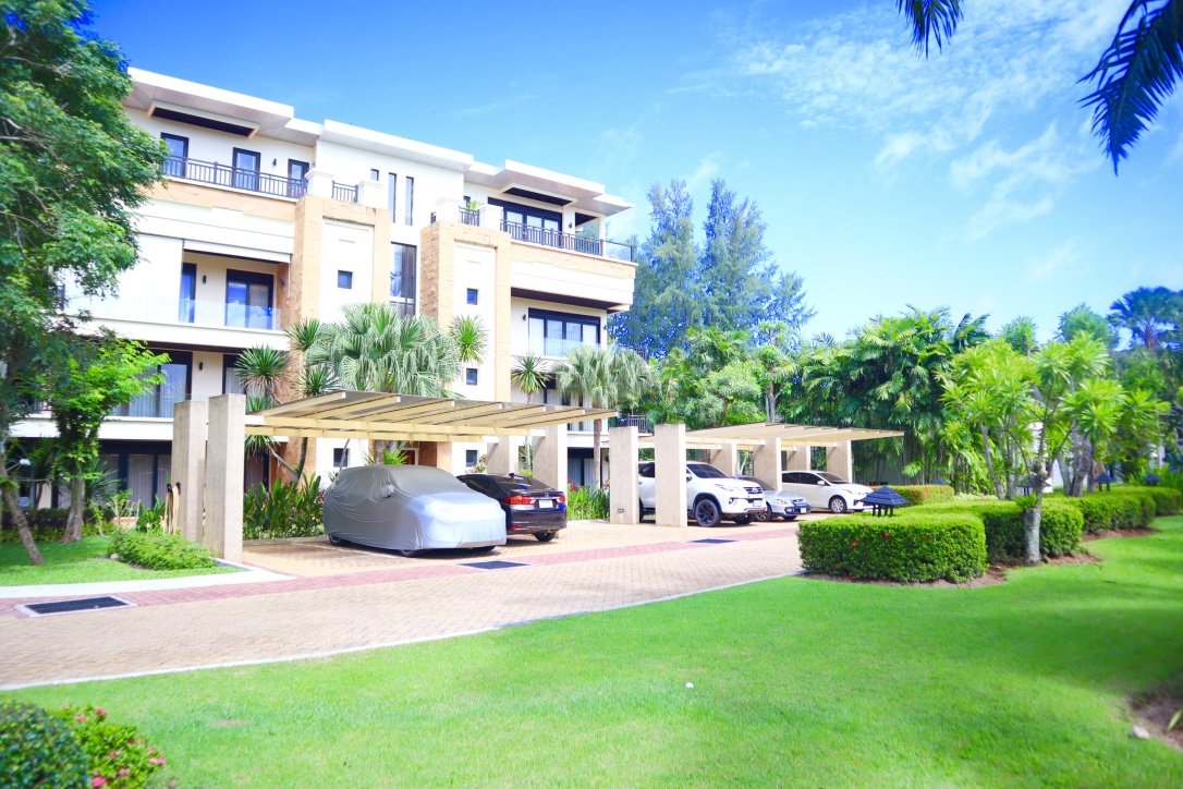 Property image - full photo 44
