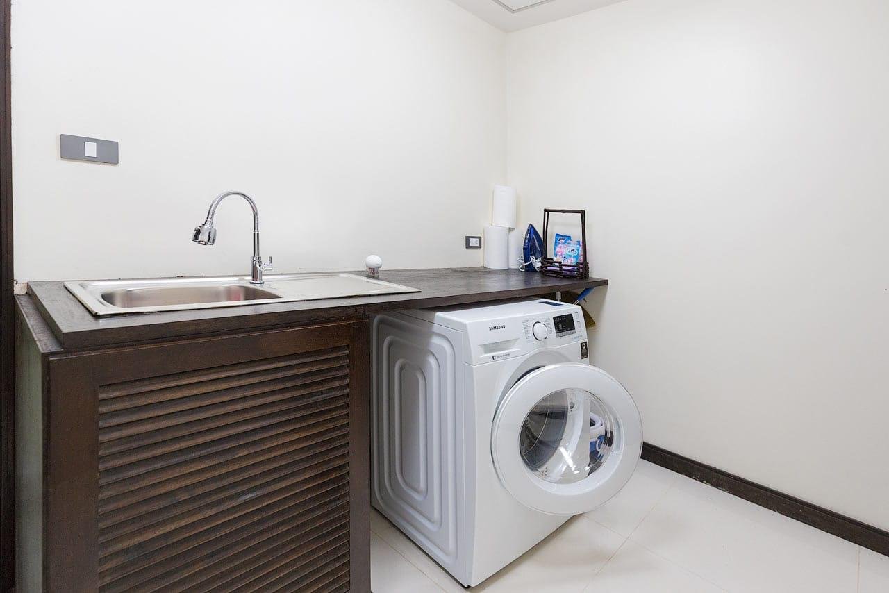 Property image - full photo 16